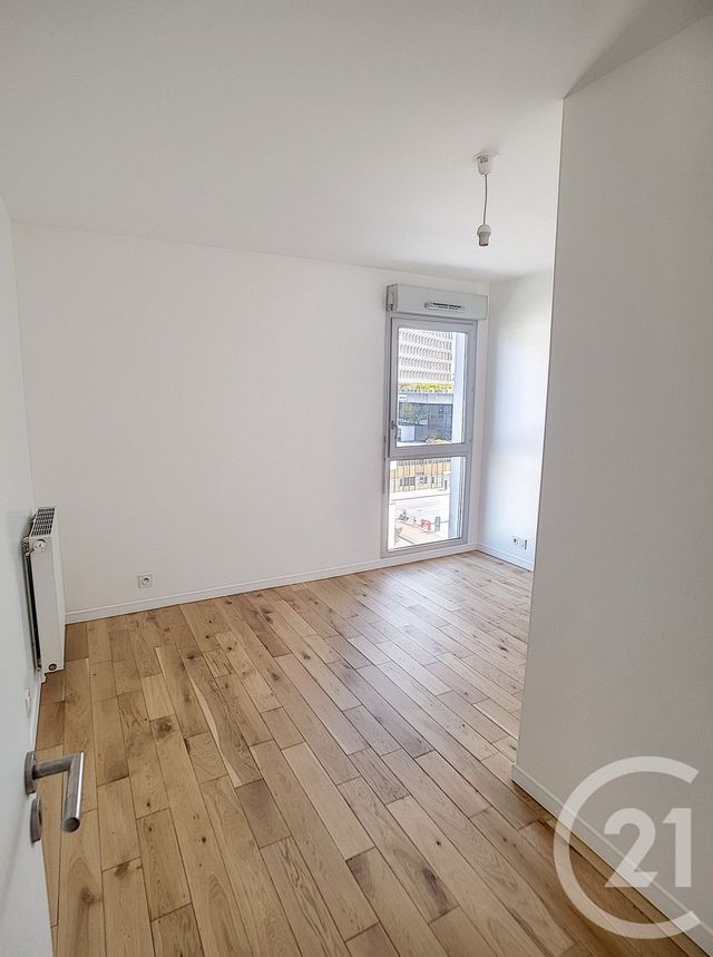 Appartement F4 à louer - 4 pièces - 75.66 m2 - BOBIGNY - 93 - ILE-DE-FRANCE - Century 21 Pierrimo