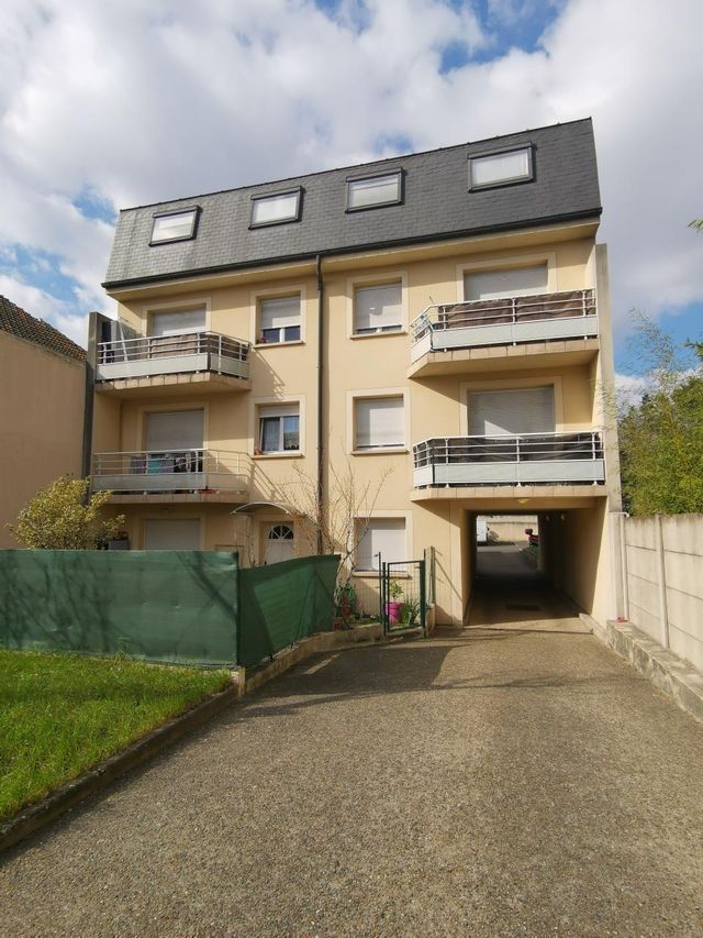 Appartement Duplex à louer - 3 pièces - 60.23 m2 - BOBIGNY - 93 - ILE-DE-FRANCE - Century 21 Pierrimo